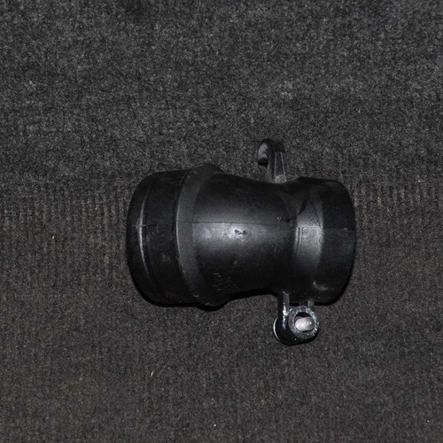 AUDI Q3 8U 2.0 TDI Turbolader-Verbindungsrohr 3C0129635 103 kW 2013