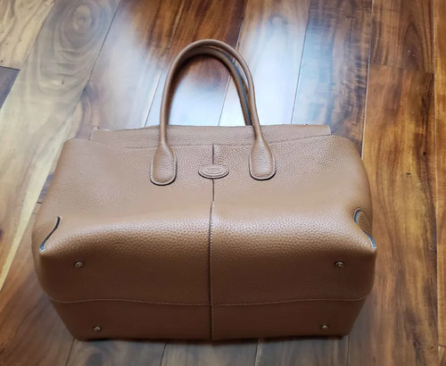 Tod's Di Bag Large brown circa 2023 preowned and used once