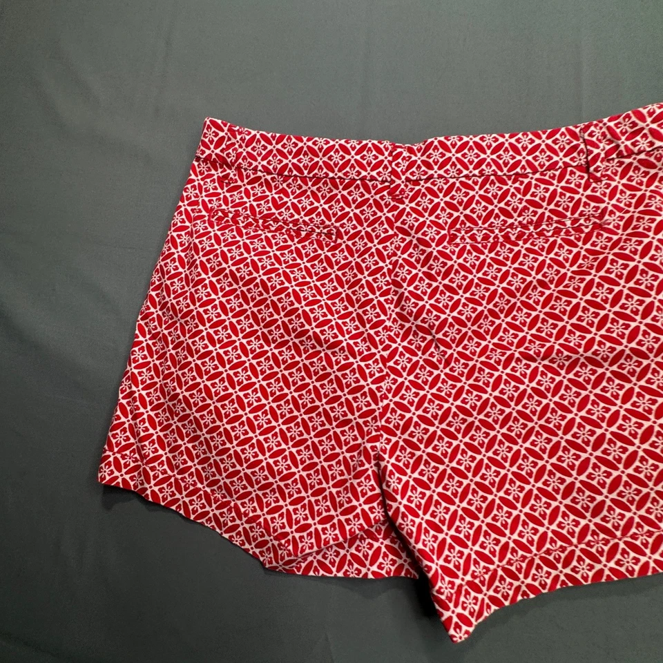 褪色荣耀女式红色白色几何印花短裤 12 码弹力波西米亚 — 第 4/4 张图片