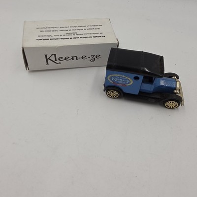  Limited Edition Diecast Boxed Souvenir Model 1940s Van Kleeneze Corgi Ford m