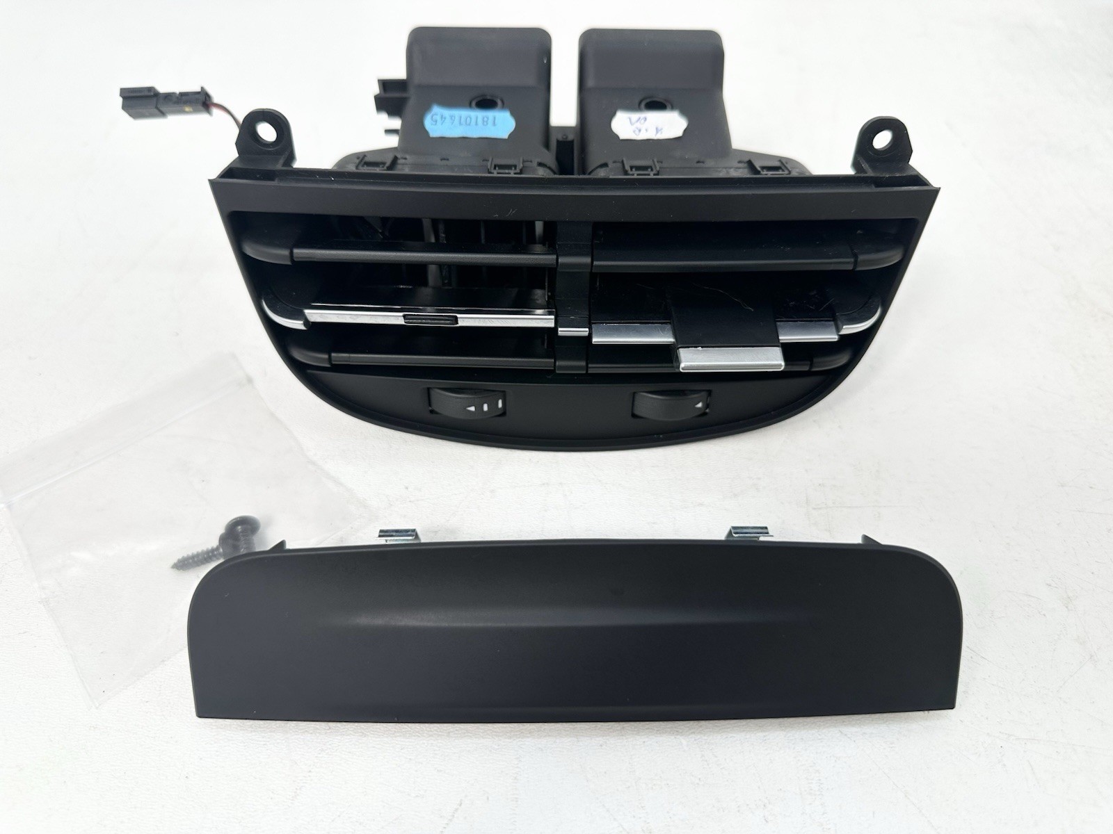 14-20 Maserati Ghibli Rear Center Console Heater A/C Air Vent Grill With Trim
