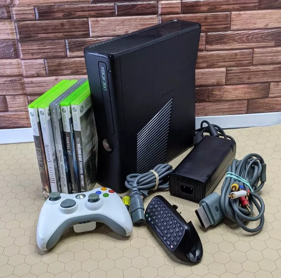 Microsoft Xbox 360 S Slim 250GB Model 1439 Video Game Console