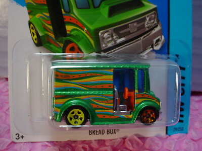 2015 Hot Wheels BREAD BOX Delivery Truck #29 Game!∞Green;Yellow