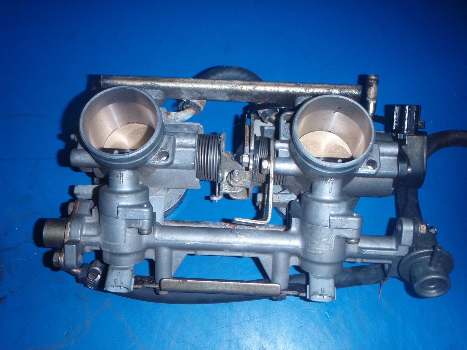 ARCTIC CAT ZL 500 ZL500 EFI THROTTLE BODIES SET GOOD USED SEE PICS FOR