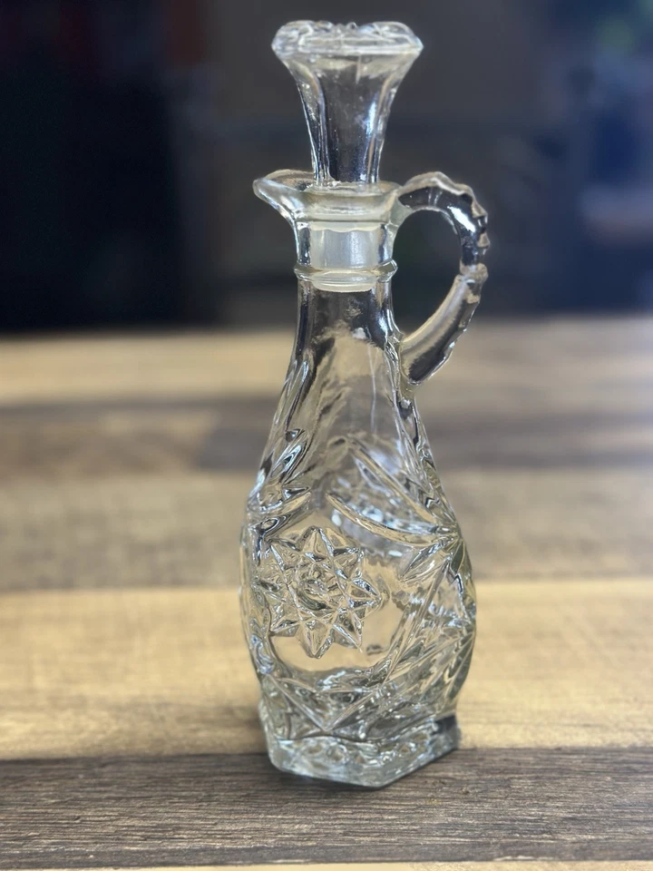 Vintage Anchor Hocking Star of David Cruet with Stopper - Image 3 of 4