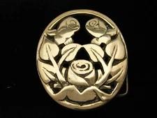 QL09137 *NOS* VINTAGE 1970s CUT-OUT *ROSE FLOWERS* SOLID BRASS BARON BELT BUCKLE