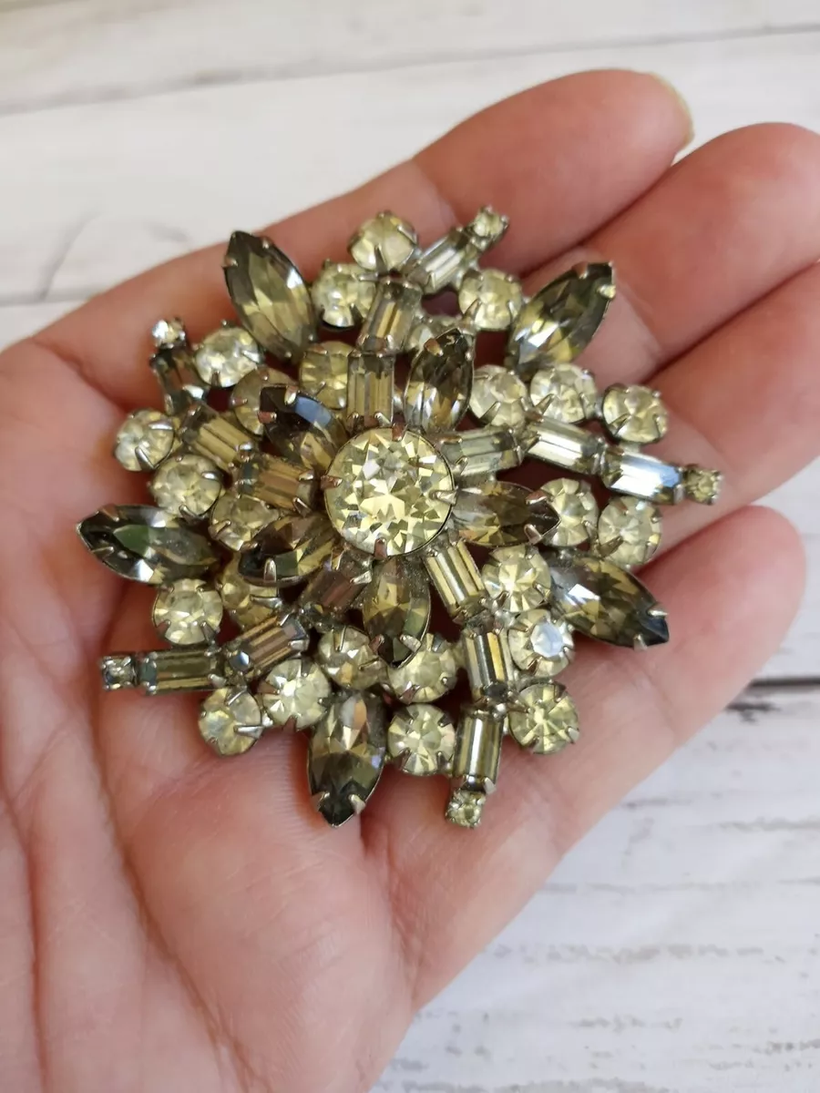Weiss rhinestone brooch deals