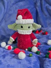 Crochet Baby Yoda , Plush Toy Amigurumi Baby Yoda, Handmade Christmas gift