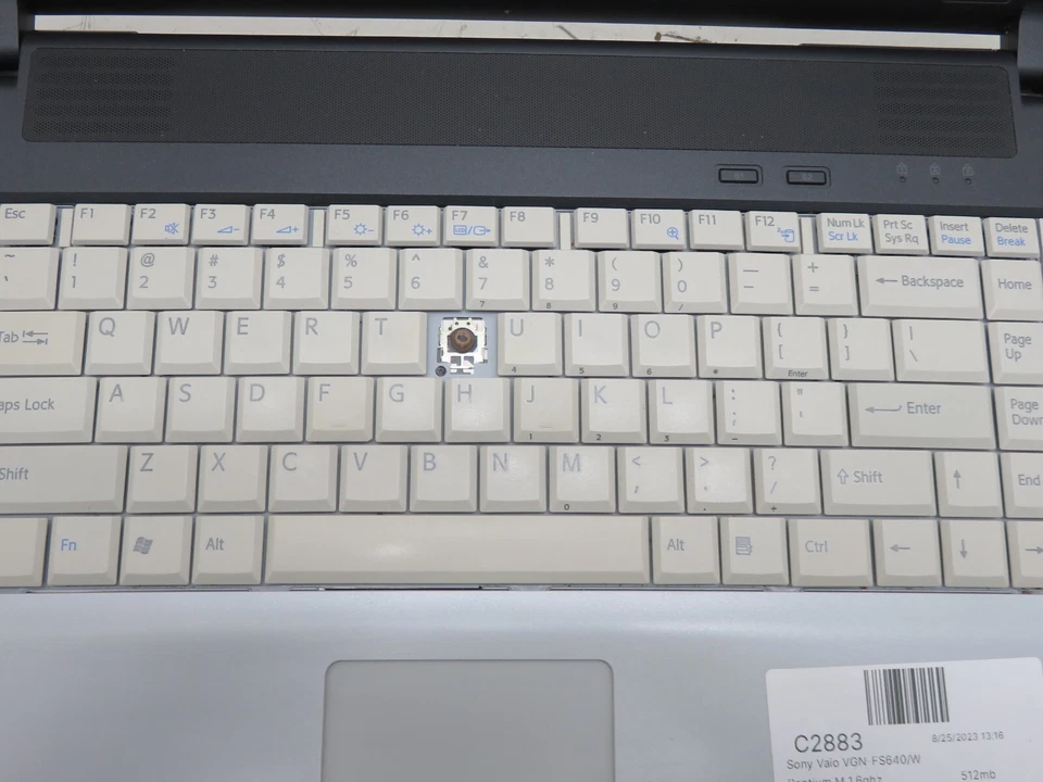 Portátil Sony Vaio VGN-FS640/W PCG-7A2L Intel Pentium M 512 MB Ram sin disco duro/batería Foto 2 de 4