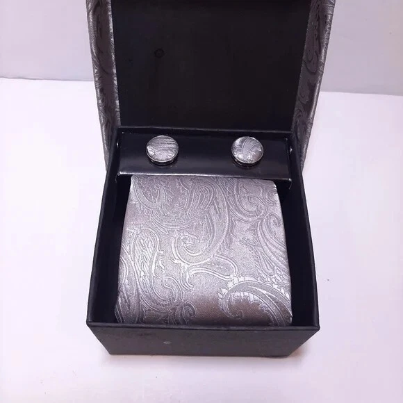 Picture 4 of 8