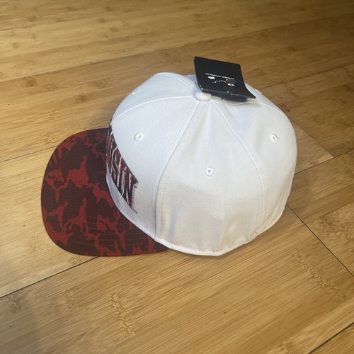 Under Armor Wisconsin Badgers Arch Red White Camo Flat Brim Fitted L/XL Hat Cap - Picture 5 of 14