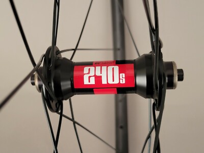 m*e様 h plus son ultegra ハブ m*e様 h plus son ultegra ハブ m*e様 h plus son