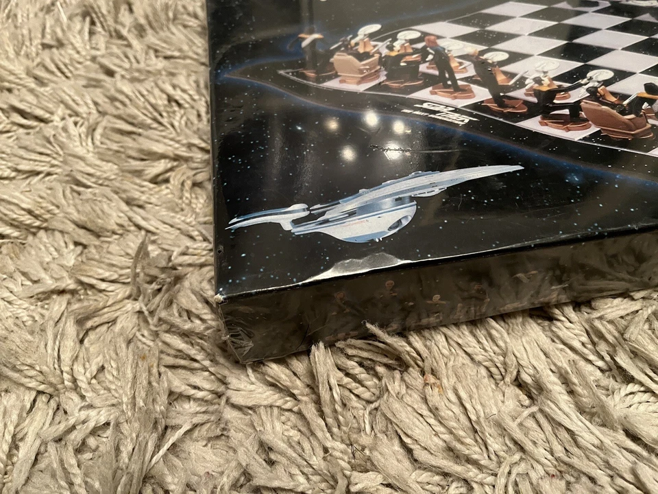1999 Star Trek The Next Generation Chess Schach Set BNIB Alternate Cover Rare - Image 3 of 4