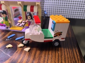 LEGO 41311 FRIENDS: Heartlake Pizzeria 99.5% complete No manual or box, READ
