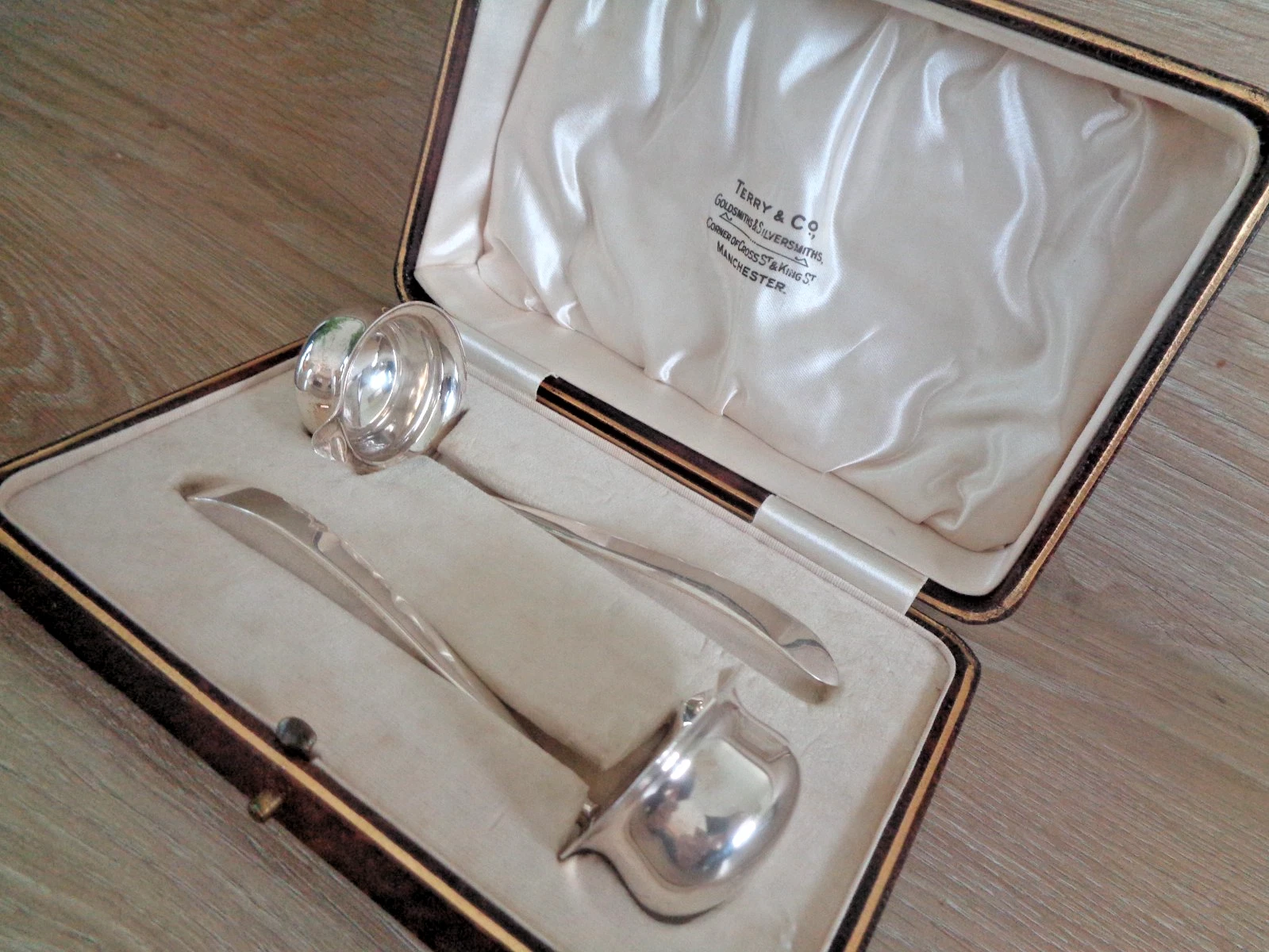 Silver Ladles BOXED PAIR Sauce Cream Toddy hm 1937 Cooper Brothers & Sons
Opens in a new window or t