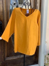 LT10V Apricot Small NWT Match Point Linen Shirt Blouse Top VNeck Pull Over top