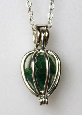 Emeraudes Brutes Vertes = 2,880 ct - Pendentif  Cage + Chaîne Acier Inoxydable - Photo 1/4
