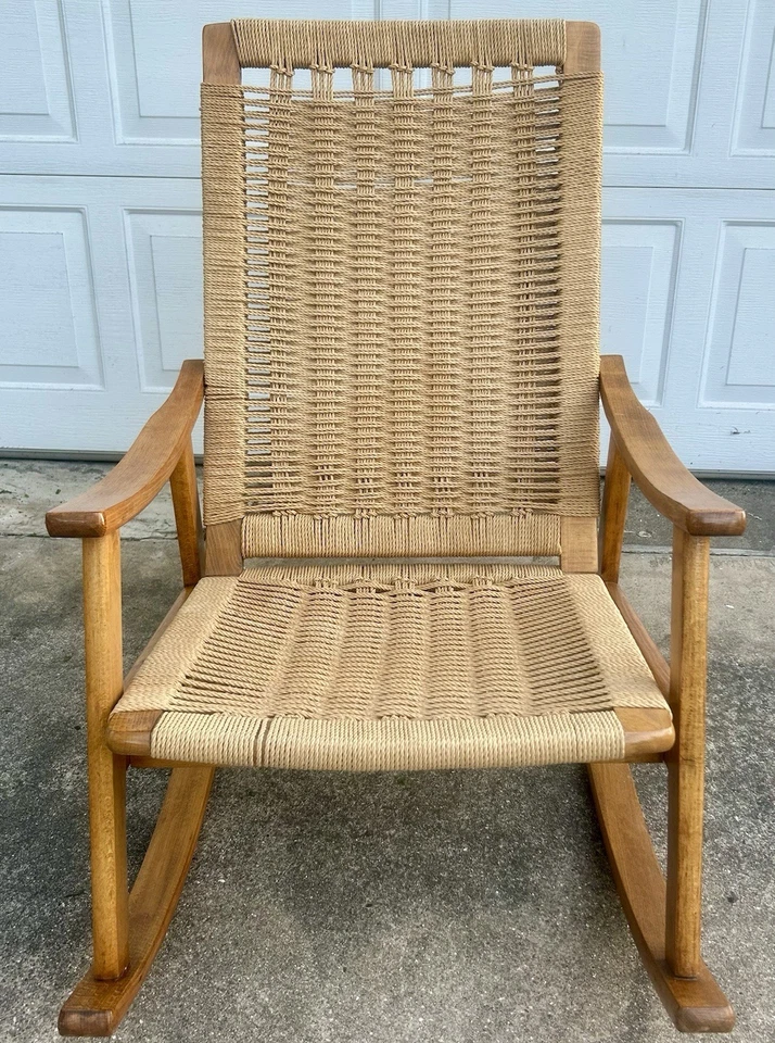 Mecedora de cuerda estilo MCM Hans Wegner vintage - Hecha en Yugoslavia mediados de siglo Foto 3 de 4
