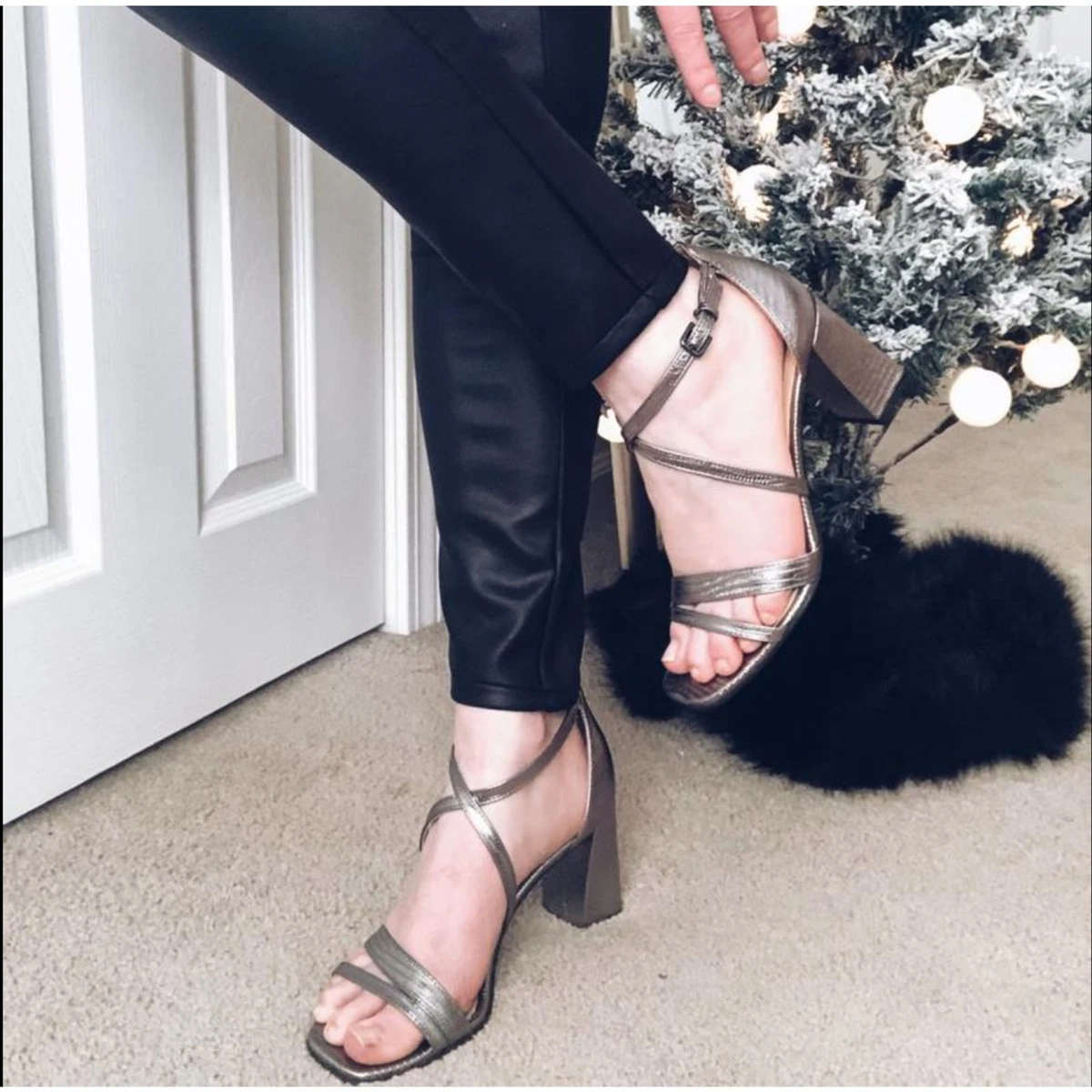 Naturalizer pewter best sale sandals