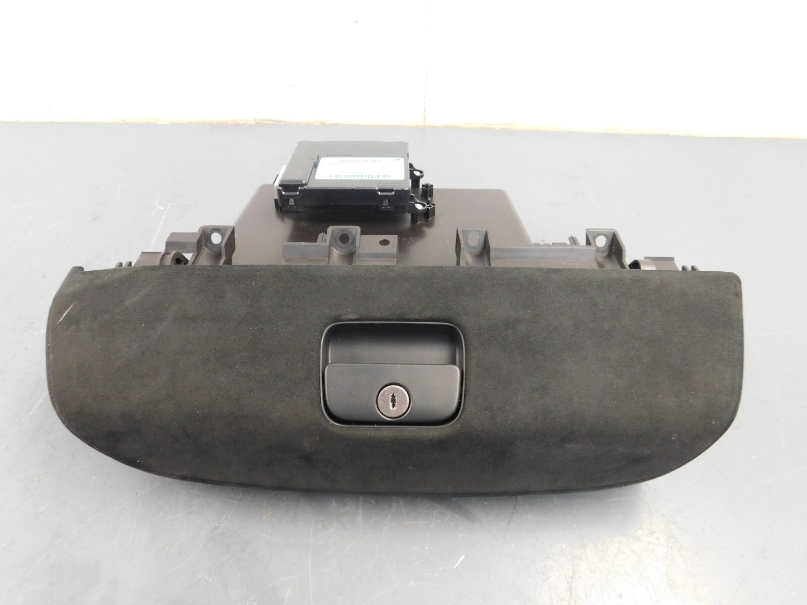 2017 16 - 21 Acura NSX Glove Box #0295 F4