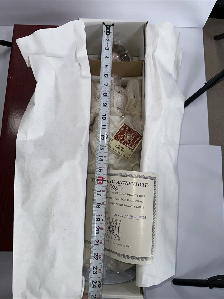 Коллекция кукол Dynasty Anna — ежегодная кукла невесты #D873.60 с сертификатом и коробкой в комплекте - Изображение 2 из 4