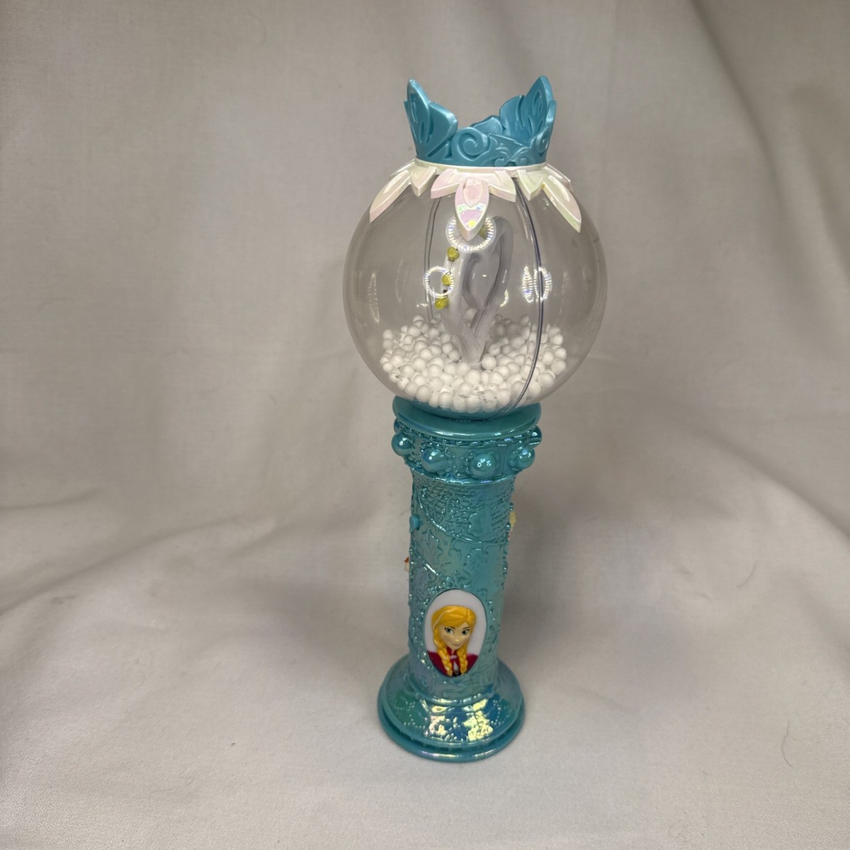 FROZEN Disney on Ice Magic Spinning Light Up Globe Wand Elsa Anna