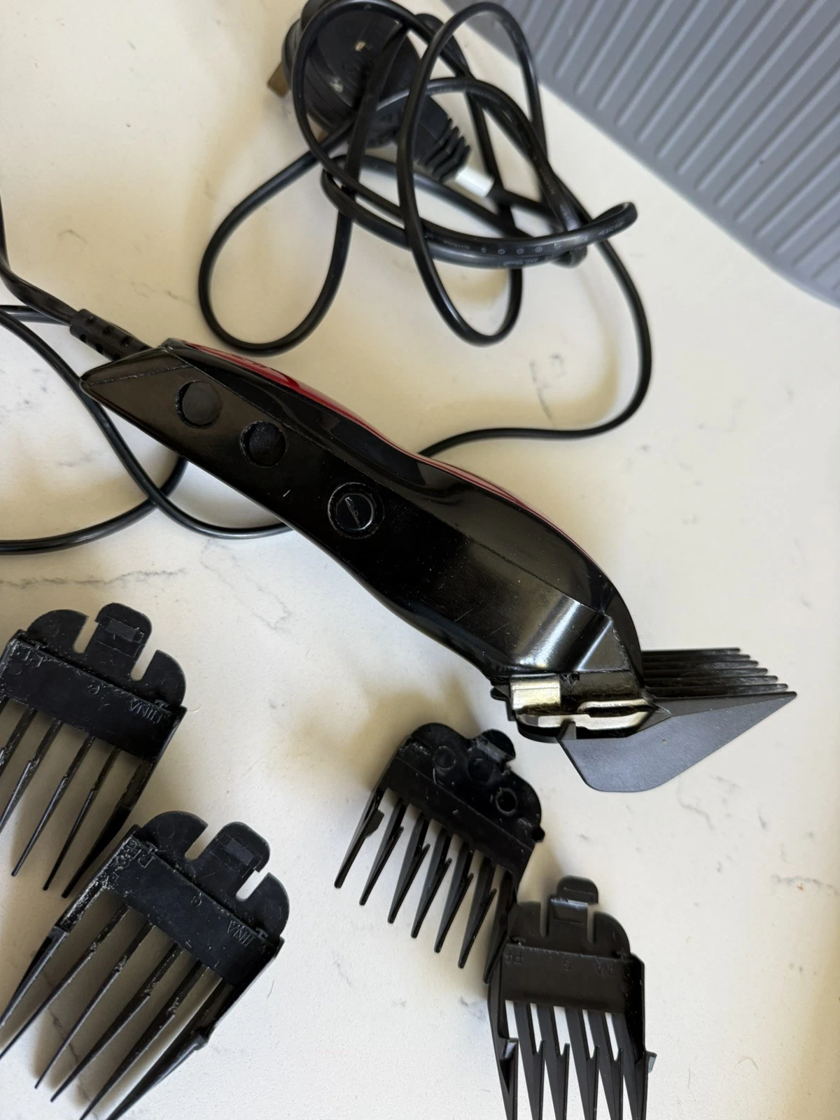 Wahl PCMC-2 Pet Clipper Set
Opens in a new window or tab