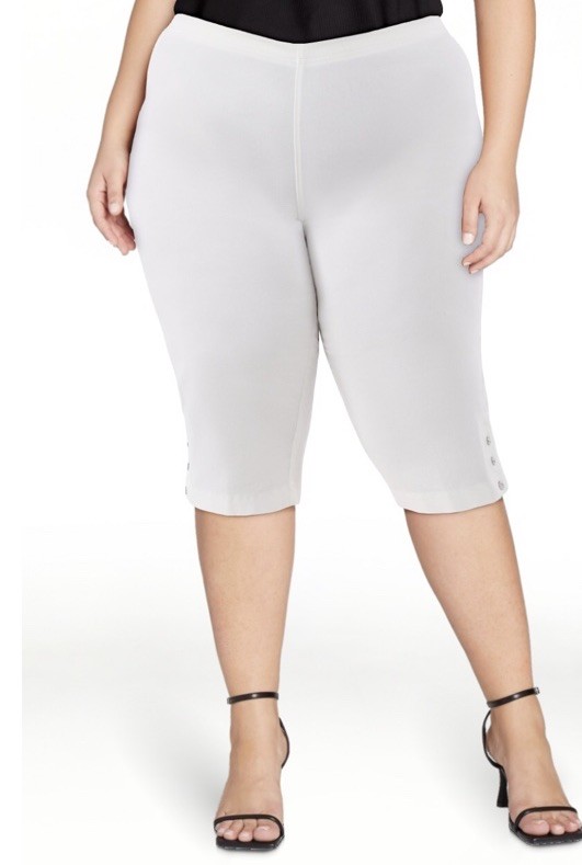 Just My Size Women’s White Pull On Capri Pant W/Bling Tab Hem Size 0X NWT