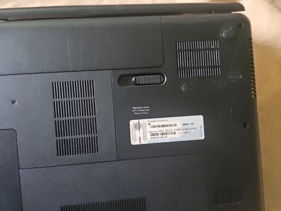 Compaq Presario CQ57-435SG 15" Notebook, 4GB RAM, 300GB, Windows 7 - Bild 3 von 4