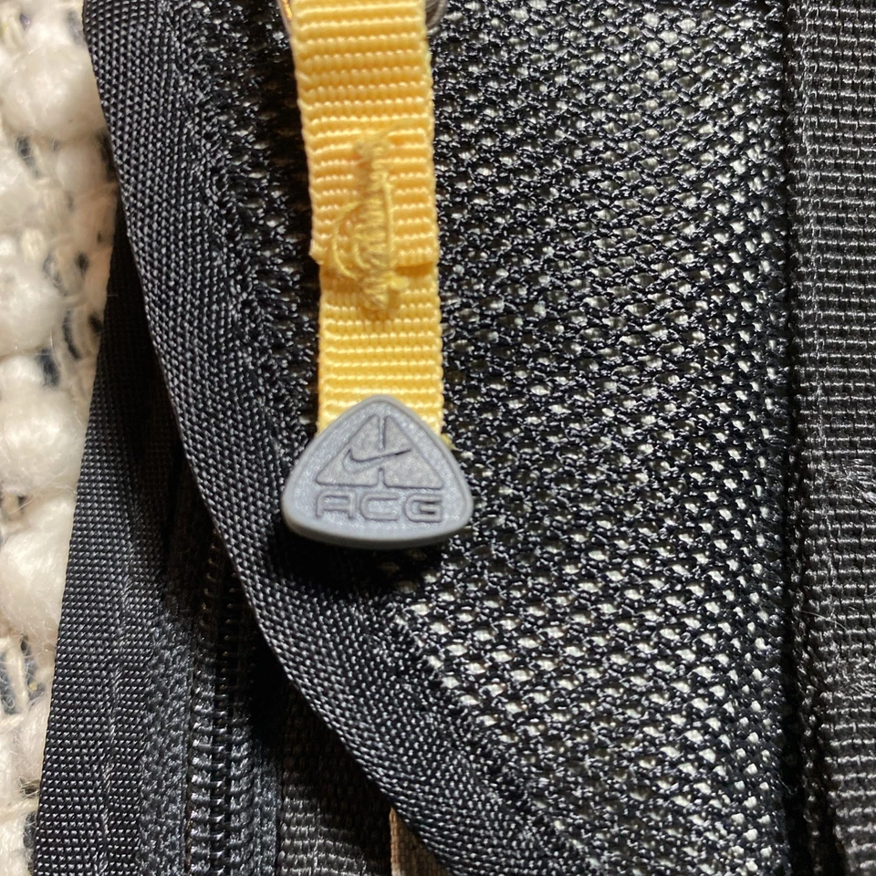 Vintage 90s Nike ACG Mini One Shoulder Sling Wallet Canvas Bag No Strap - Image 3 of 4