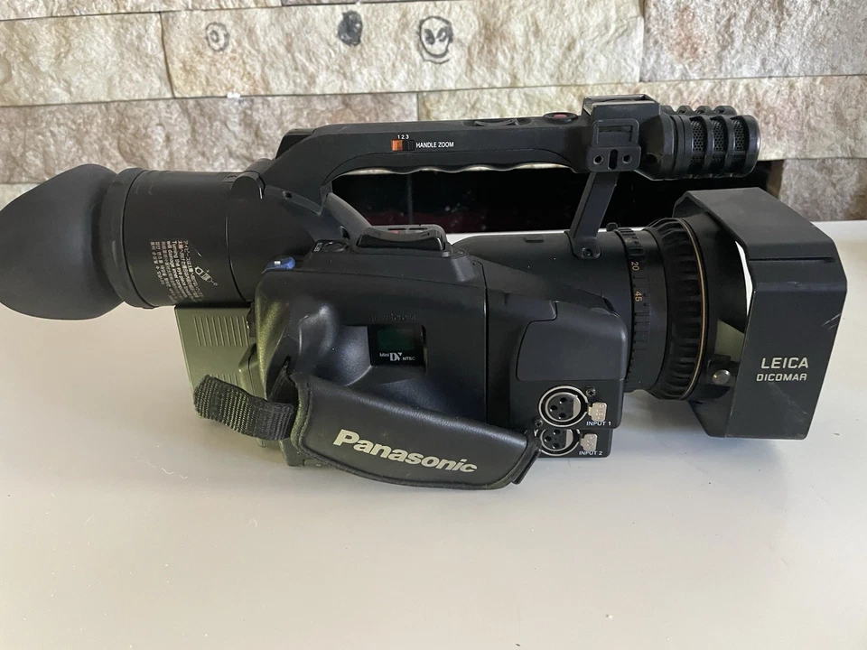Panasonic AG-DVX100 3CCD Camcorder, Charger, Powers On Looks To Be Working - Image 3 of 4