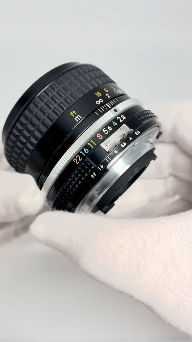 Nikon Ai NIKKOR 35mm f/2.8 Wide Angle Lens F Mount [Near