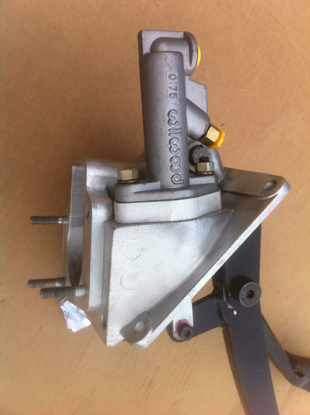 Jaguar XJS LHD Clutch/Brake Pedal box NON ABS With new Cylinder & Pedal