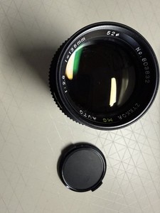Zykkor MC Auto 1:2.8 f= 135mm Canon Mount Lens