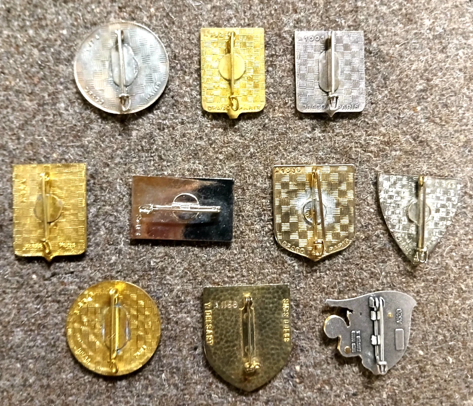 LOT N° 02 - LOT DE 20 INSIGNES ARMEE DE L'AIR - Photo 4/4