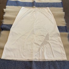 Vintage Vanity Fair Half Slip Scallop Lace Trim Bow Detail Nylon Ivory Small