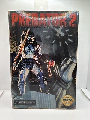 NECA REEL TOYS PREDATOR 2 FIGUR 8-BIT NES VIDEOSPIEL VERSION 2014 NEU IM BOX