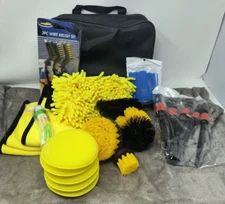 Car Auto Cleaning Detailing Care Set Kit 22 pieces Brushes Tools Carry Bag NEW