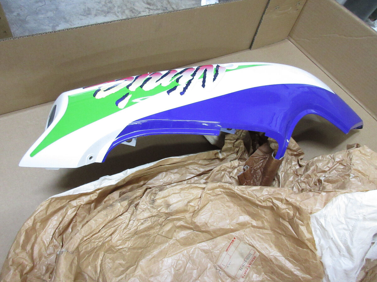 Kawasaki ZX900 Ninja ZX-9R Side Cover 1995 NOS Cowling Frame Kawasaki ZX900 Ninja ZX-9R Side Cover 1995 NOS Cowling Frame