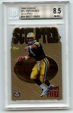 1996 Classic NFL Experience Sculpted #S9 Brett Favre - Beckett 8.5