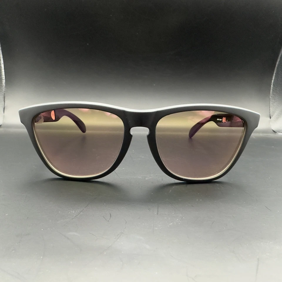 NUEVO Oakley Frogskins STAPLE COLL Dove Gris con Lentes Rosa Iridio 2011 RARO Foto 4 de 4