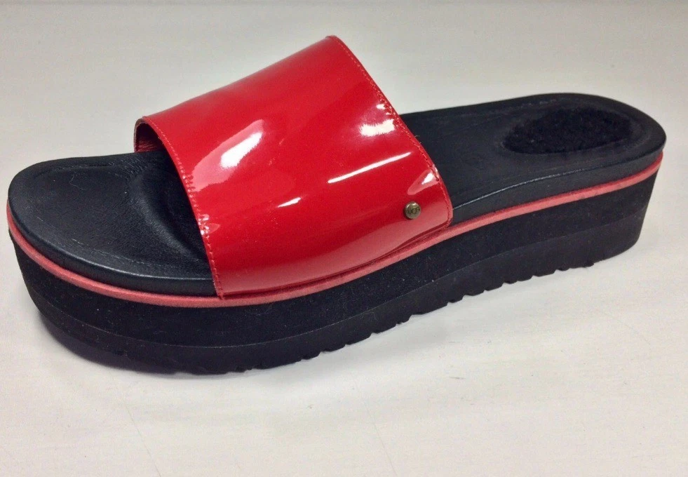 Ugg UK 6 5 sandali slider in pelle verniciata rossa plateau