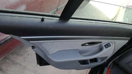 8361673 Piloto Trasero Izquierdo Interior para BMW SERIE 5 TOURING (E39) 2156947 - Imagen 7 de 10