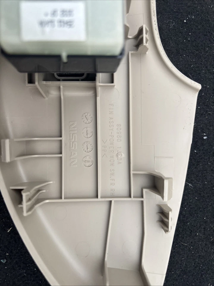 Interruptor de ventana derecha lado pasajero furgoneta Nissan Quest 2011-2014 fabricante de equipos originales bisel bronceado bonito Foto 3 de 4