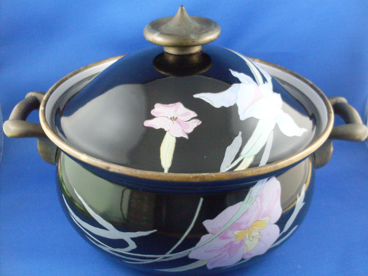 Rare Retro MIKASA Japan GRANDE CHEF CHARISMA Black ENAMEL POT