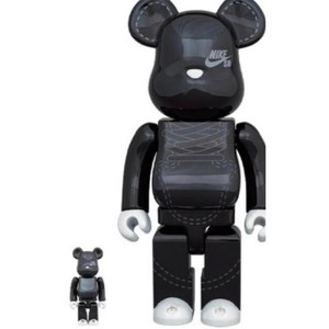 medicom toy nike sb bearbrick set
