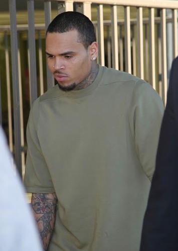 chris brown crew neck