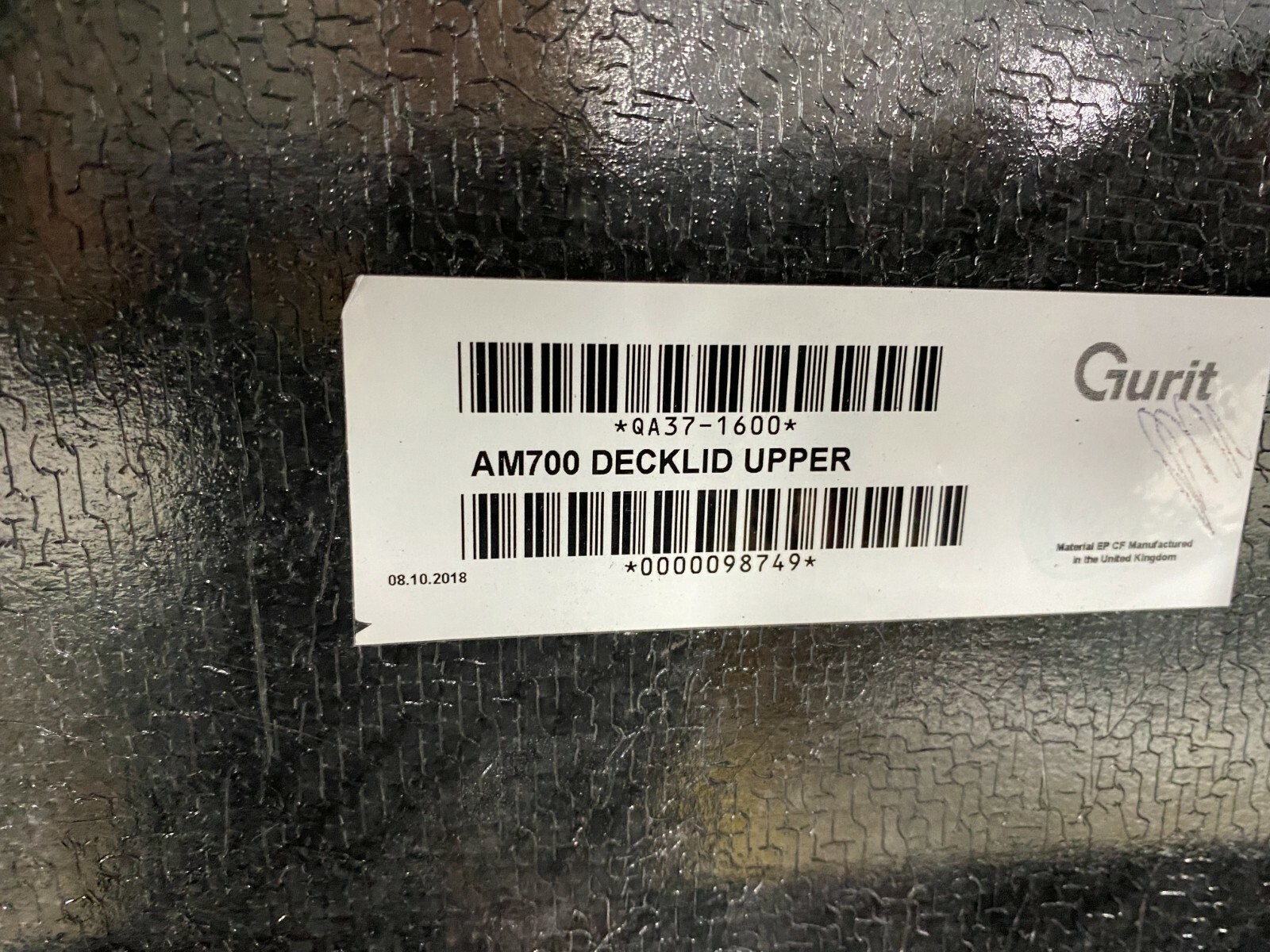ASTON MARTIN DBS REAR UPPER DECK LID