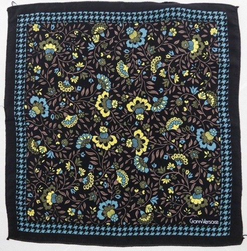 Authentic Gavroche "Gianni Versace" / "Gianni Versace " Scarf