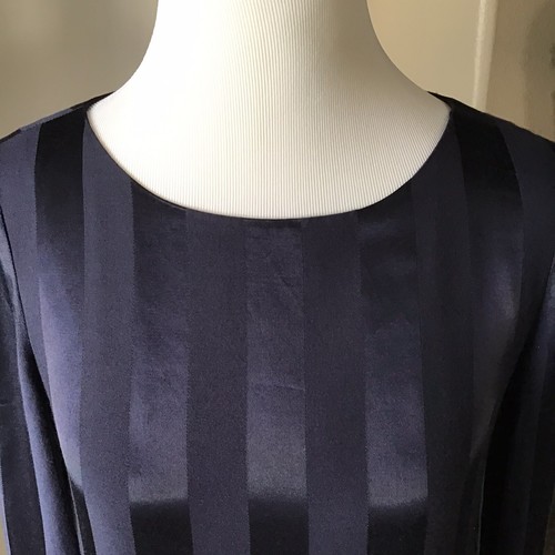 Cremieux Dress Women’s XS Navy Blue Selina Satin Stripe Tulip Sleeve Soft NEW - Picture 3 of 12